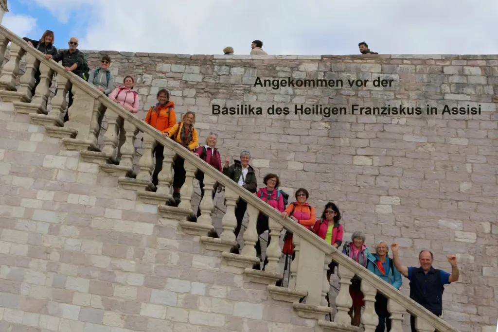 Angekommen vor der Basilika des Heiligen Franziskus in Assisi